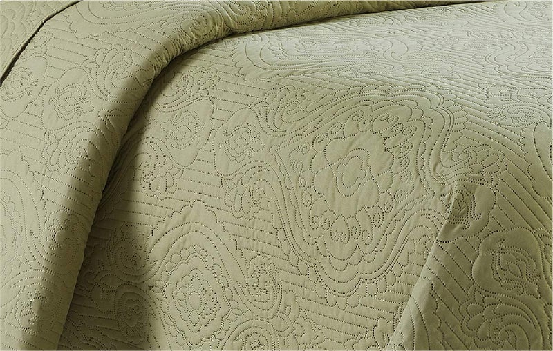 Home Collection 3pc King/Cal King Over Size Luxury Embossed Bedspread Set Light Weight Solid Sage Green New - Image 2